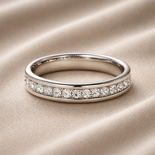 White Gold Sparkling Zirconia Ring