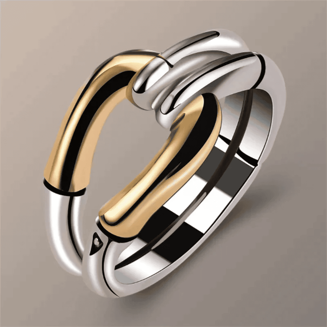 Vintage Knotted Ring in Gold and Silver